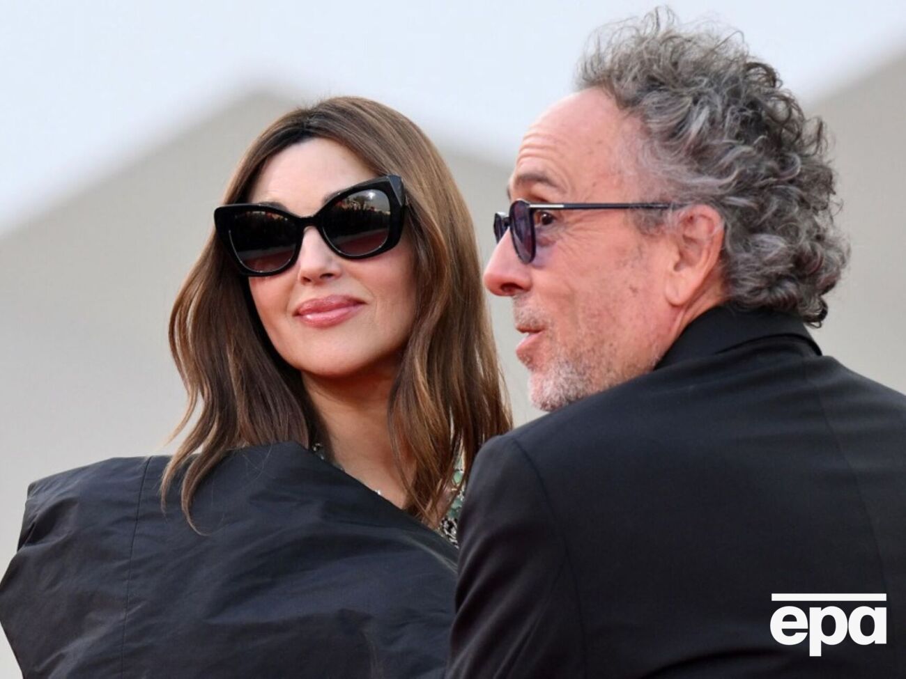 Белуччи и Бертон перестали скрывать свой роман в феврале 2023 года