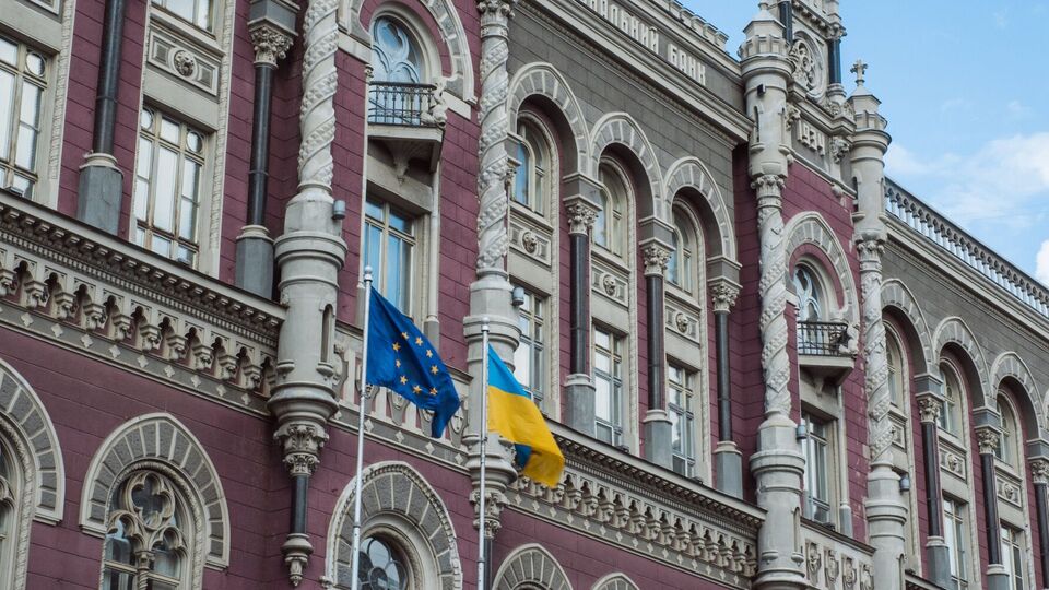 Видання дізналося про умови, потрібні для подальшого виділення міжнародної допомоги Києву