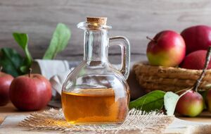 Уксус нужно хранить в закупоренной посудине