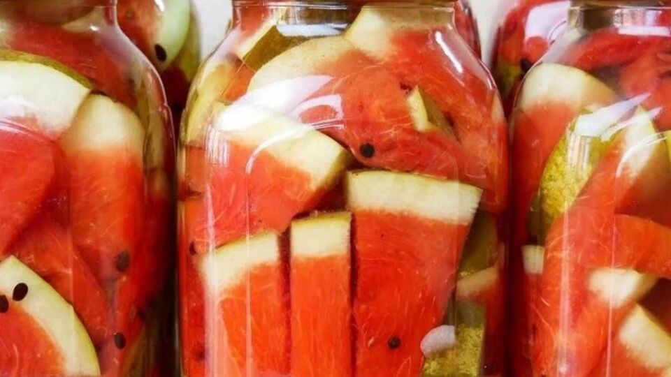 У консервированного арбуза пряный вкус
