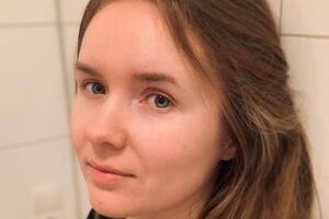 По словам Кузнецовой, Ольга, Алексей и Иван, которые приобрели лот, получат рукопись "сразу после финальной точки"
