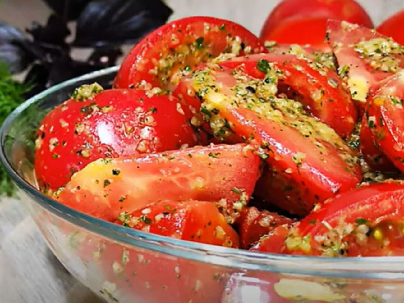 Салат должен настояться несколько часов