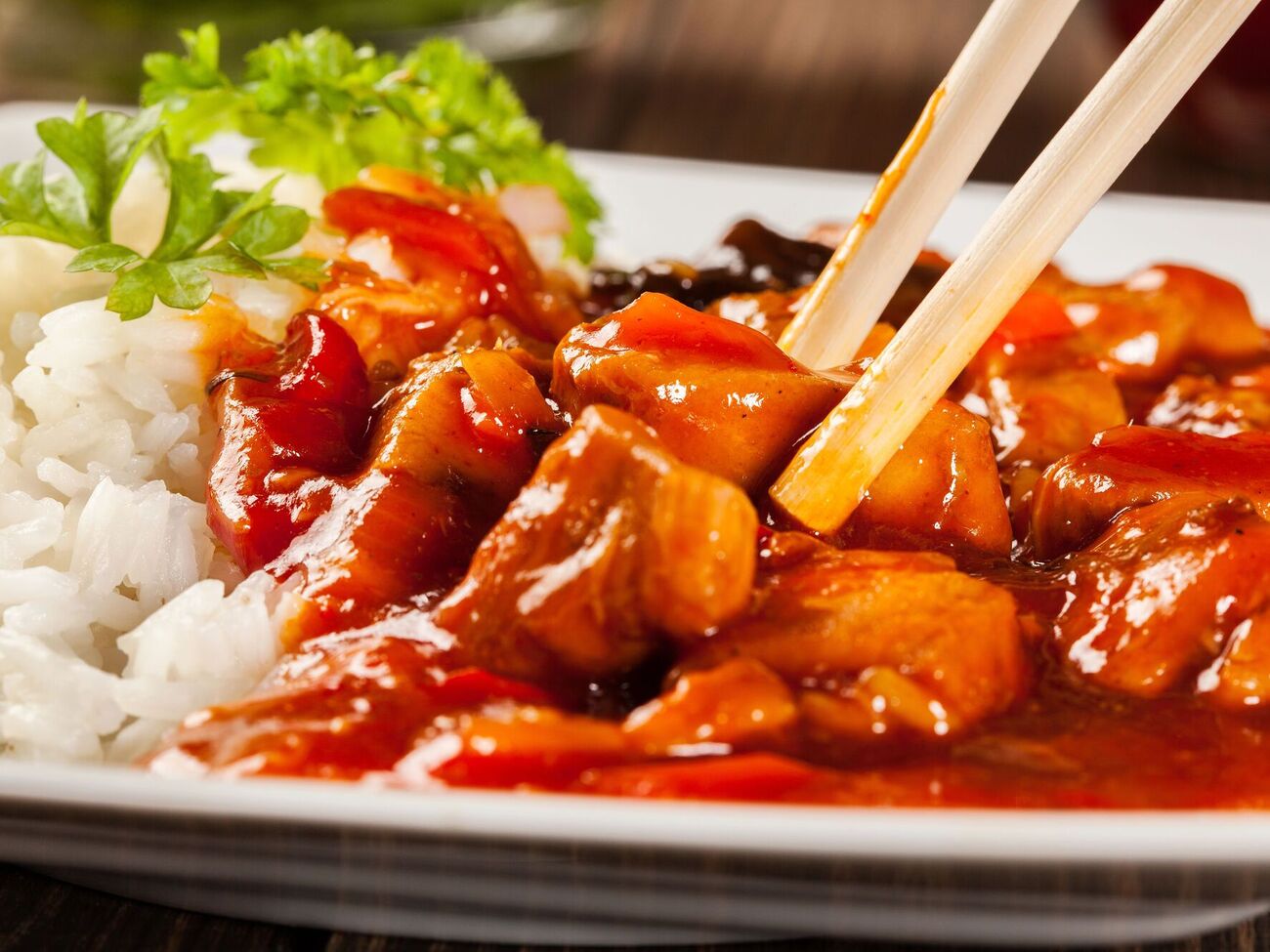 Курица в кисло-сладком соусе – вкусное блюдо на ужин