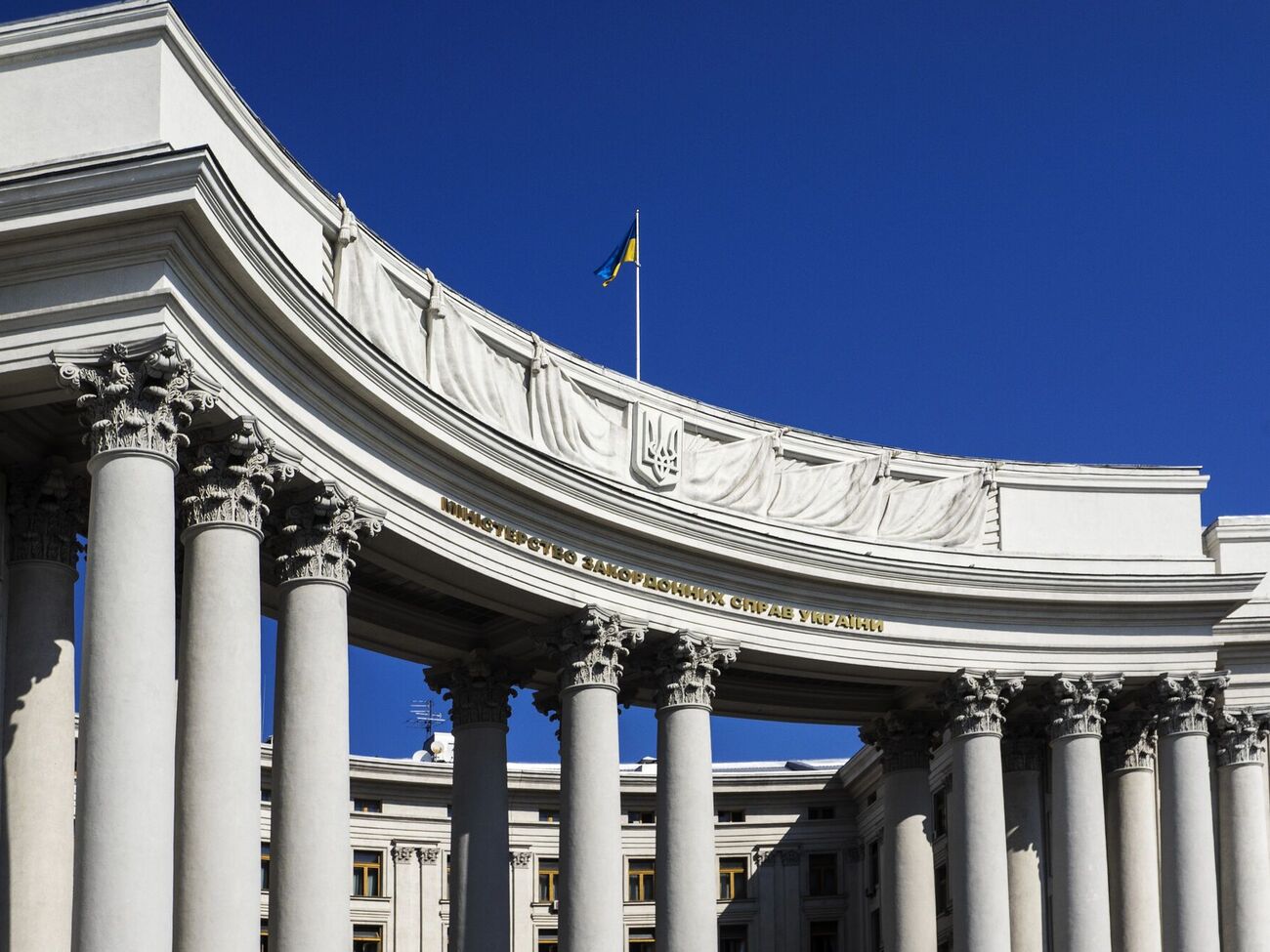 МИД отреагировал на сообщение СМИ, что Иран передал России более 200 баллистических ракет