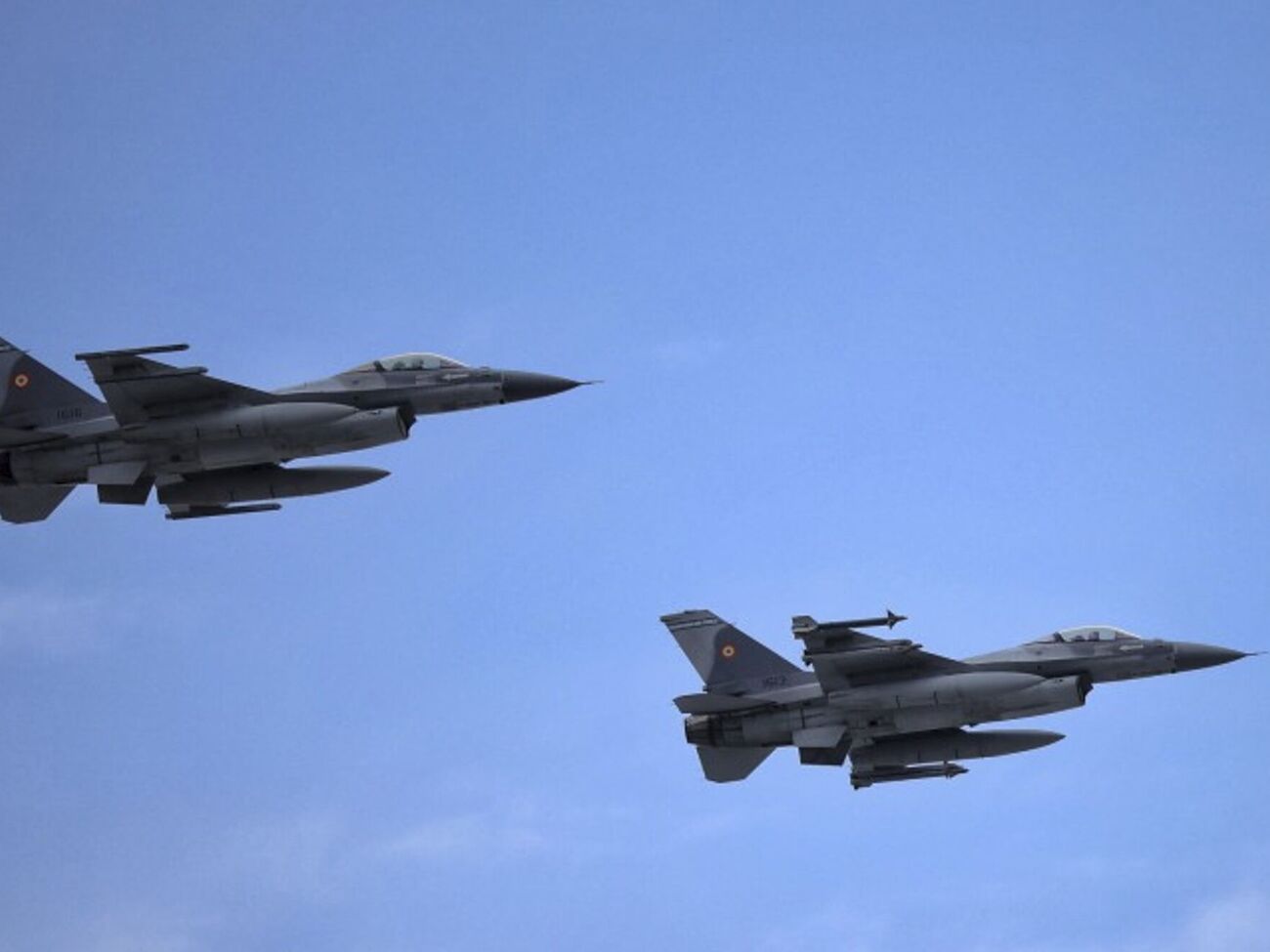 Два F-16 ВВС вылетали для наблюдения за воздушной обстановкой, подчеркнули в минобороны Румынии