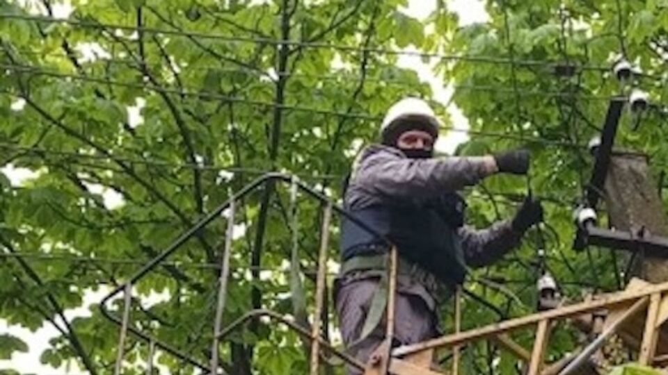 У серпні енергетики ДТЕК Ріната Ахметова повернули світло в домівки 714 тис. сімей