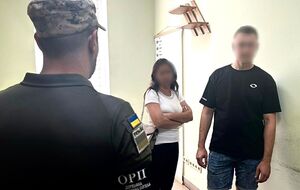 Фиктивных супругов сначала разоблачили на границе в Волынской области, после чего пара отправилась через пункт пропуска во Львовской