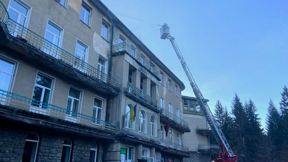Причину пожежі встановлюють фахівці