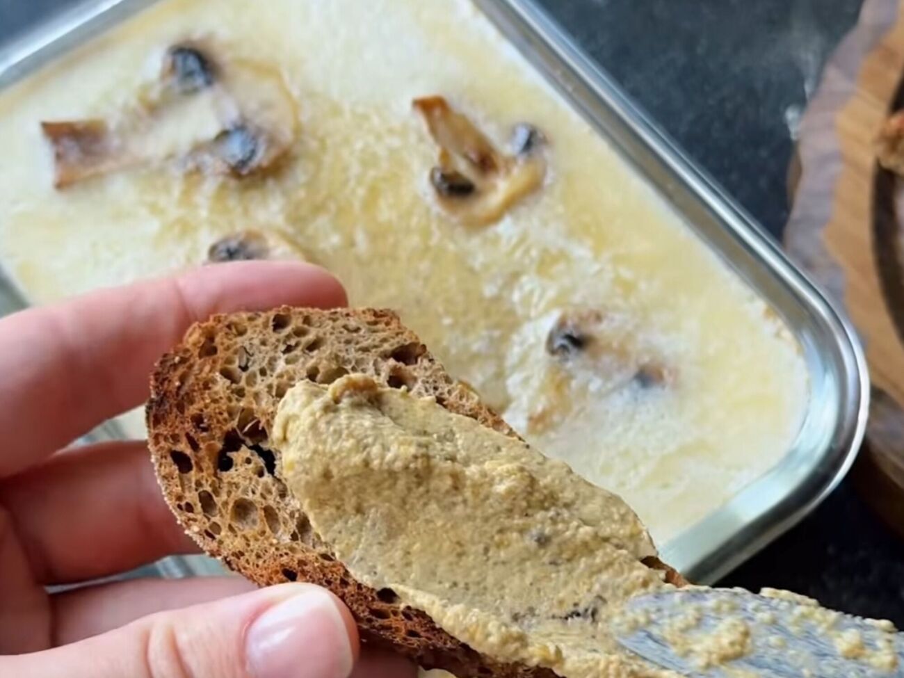 Паштет из грибов получается очень вкусным