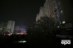 Також уламки російського дрона пошкодили шість автомобілів, заявив Ткаченко