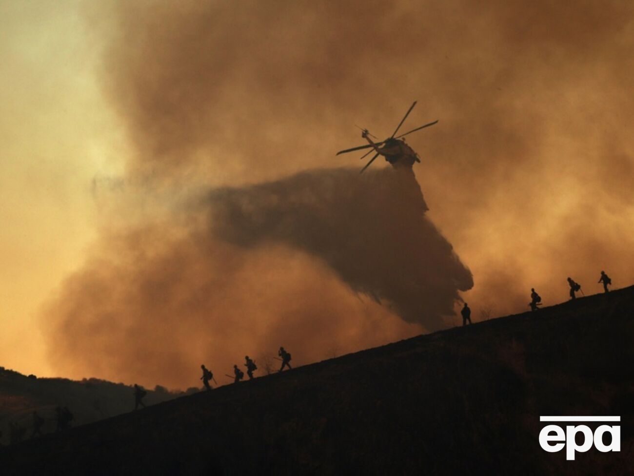 Для помощи пожарным задействована национальная гвардия Калифорнии
