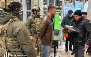 Сотрудники ГБР задержали номинального владельца компании, действовавшей в Украине под брендом онлайн-казино Pin-Up