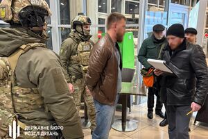 Сотрудники ГБР задержали номинального владельца компании, действовавшей в Украине под брендом онлайн-казино Pin-Up