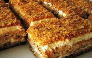 Благодаря изюму коржи получаются очень воздушными