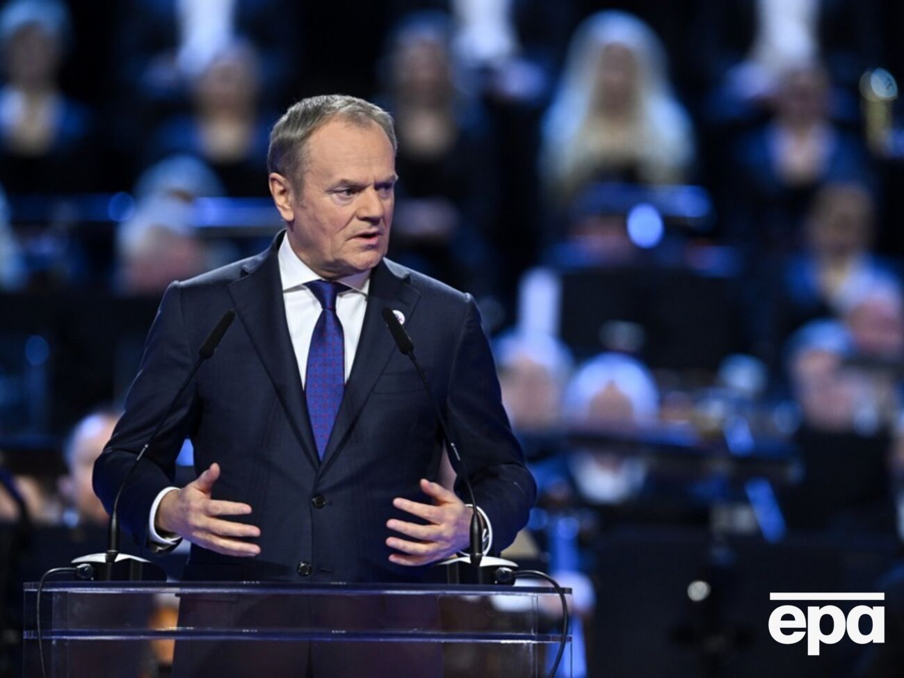 Туск сообщил о прорыве в вопросе эксгумации жертв Волынской трагедии, но не привел подробностей