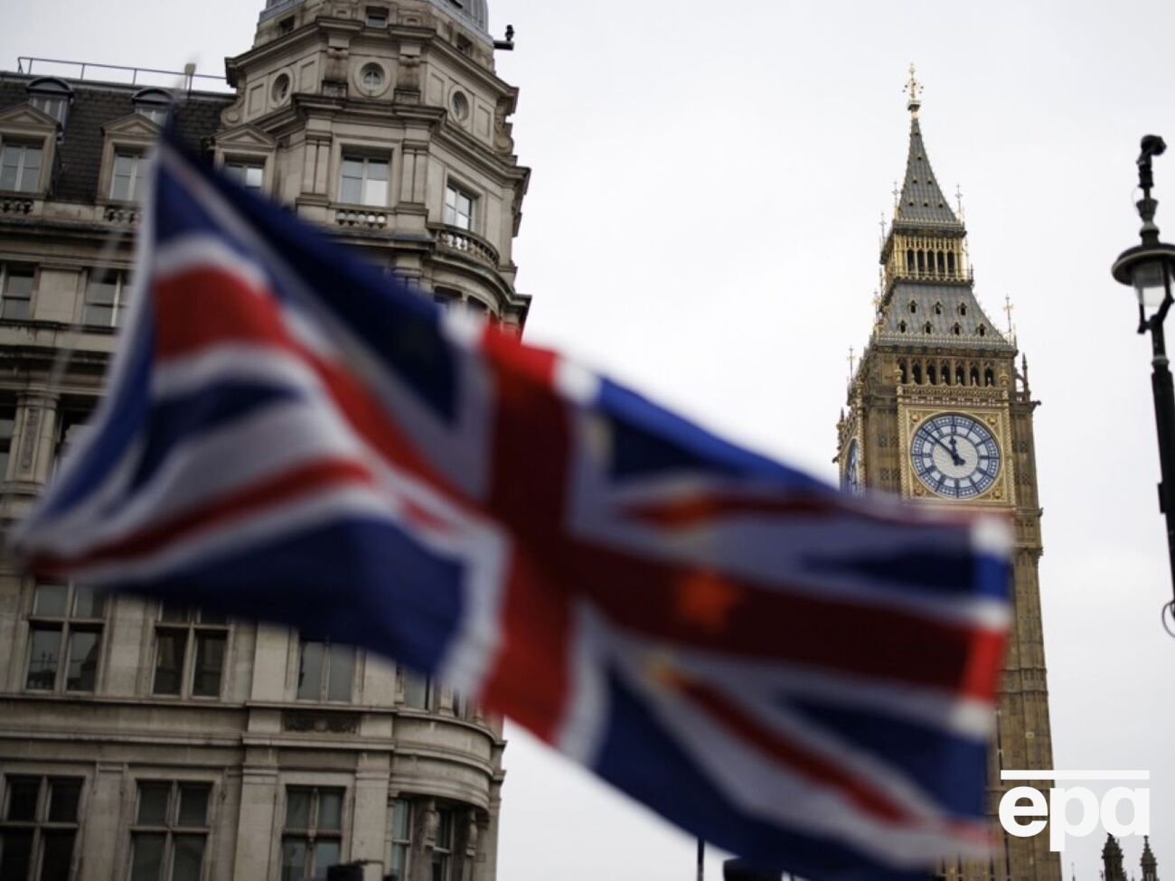 Глава британського МЗС назвав нафтові прибутки "кров'ю воєнної економіки Путіна"