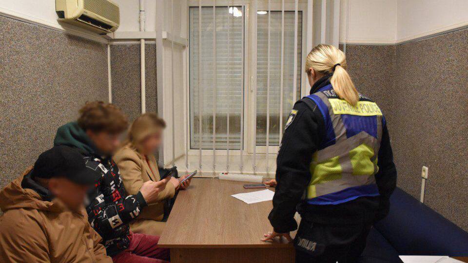 Поліція затримала шістьох підлітків