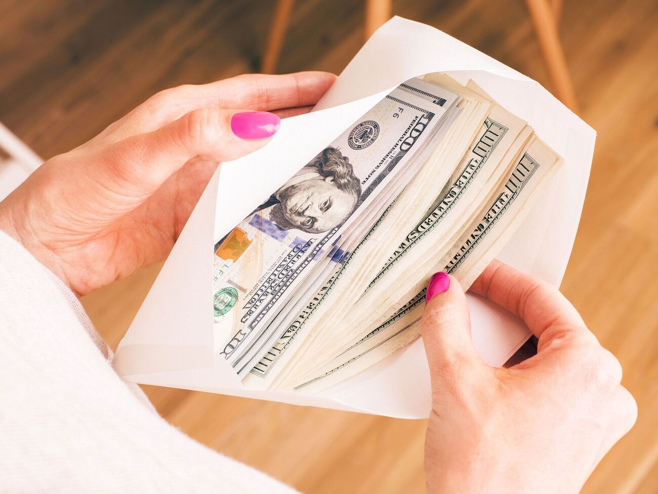 Сумма подарка зависит, насколько близкие отношения сформировались между дарителем и именинником