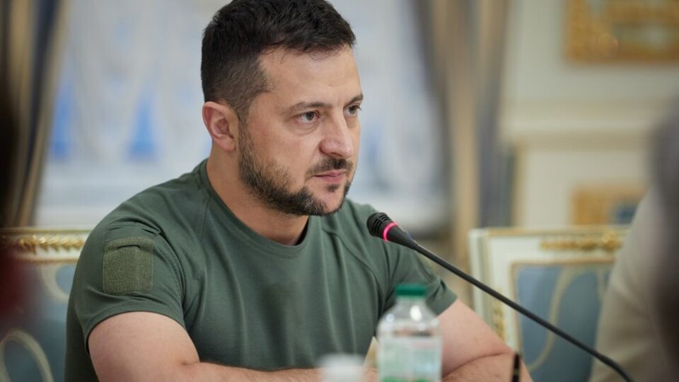 Зеленський повідомив, що 11 січня провів засідання ставки верховного головнокомандувача