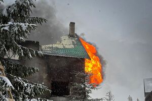 Повідомлення про пожежу в готелі на території Драгобрату в Рахівському районі надійшло вдень 11 січня, повідомили у ДСНС