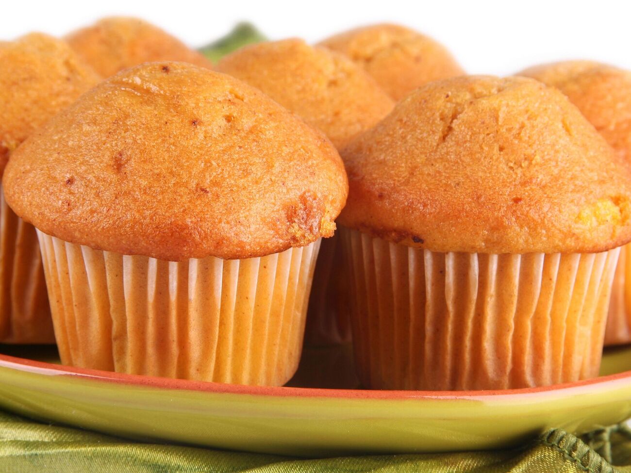 Для теста вам понадобится густой кефир или натуральный йогурт