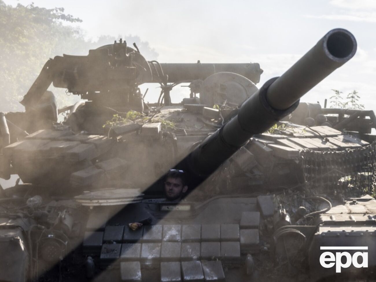 Украинцы стали более свободно использовать танки, пишет издание