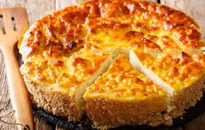 Рисовая запеканка имеет аппетитную корочку