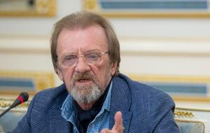 Треба бути ідіотами або агентами Путіна, щоб на фоні того, що РФ починає сипатися, пхати "перемовини"