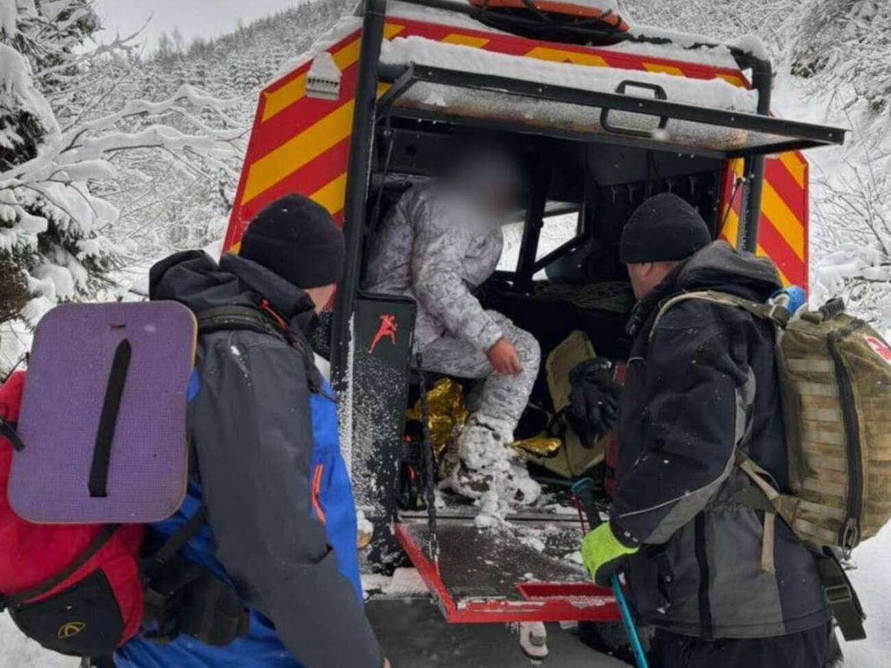"Туристы" имели признаки сильного переохлаждения