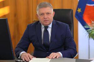Фіцо (на фото) написав Зеленському відкритого листа