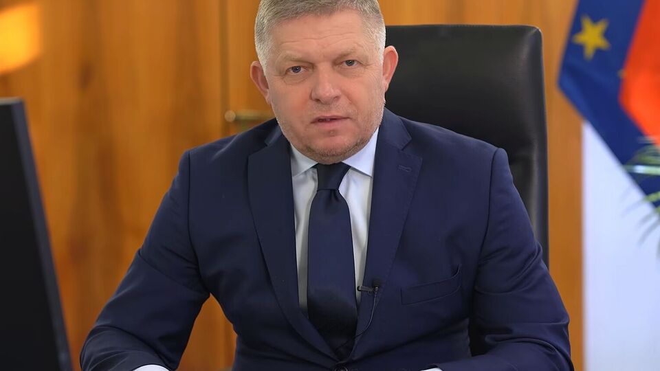Фіцо (на фото) написав Зеленському відкритого листа