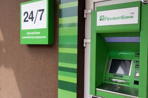 Еще до национализации "ПриватБанка" компания "Бориваж" получила кредит в сумме 3,5 млрд грн, поручителем которого выступило ООО "Агротерминал"