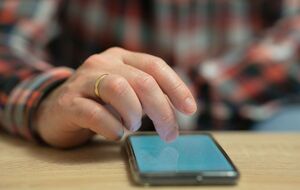 Через сервис снова можно получить гранты на собственное дело и оформить пособие по безработице