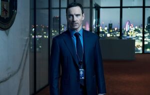 В сериале рассказывается о старшем оперативнике ЦРУ, роль которого играет Фассбендер