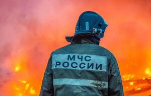 На видео из РФ видно зарево пожара