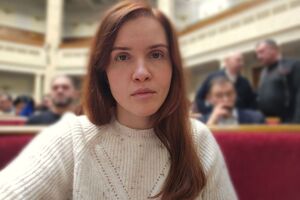 Суханов после заявления Безуглой назвал ее "еб...нутой стервой"