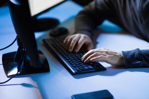 У своїй заяві Yellow Drift написала, що, зокрема, йдеться про видалення 550 ТБ даних