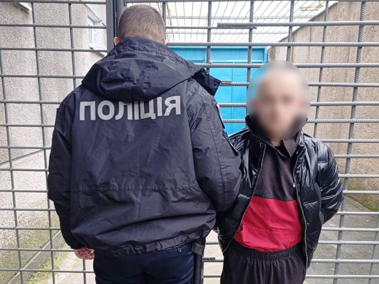 За даними розслідування, затримані чоловіки – місцеві безробітні віком 18 і 37 років – діяли порізно