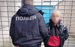 За даними розслідування, затримані чоловіки – місцеві безробітні віком 18 і 37 років – діяли порізно