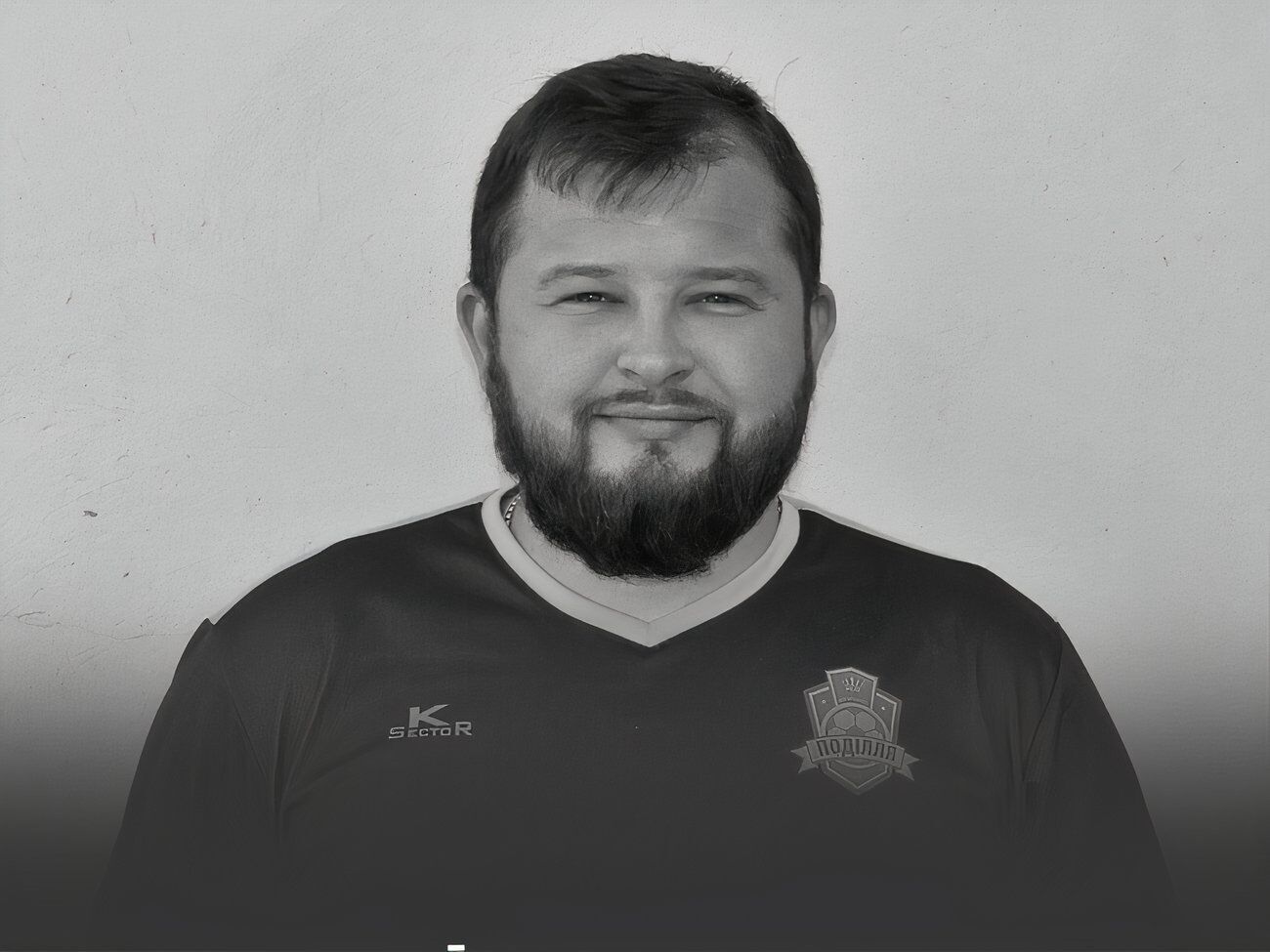 Военный погиб 12 января в поселке Ямполь Донецкой области, сообщили в Чертковской РВА