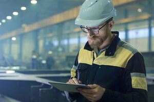 Правительство разрешило предприятиям перебронировать работников через "Дію" в реальном времени, без необходимости ожидания 72 часов