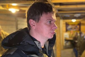 Комаров наприкінці 2024 року був на зйомках у Покровську