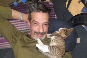 От работы "творческого коллектива" Нелипы "враг весело шагает на концерт к Кобзону и на КВН к Маслякову"