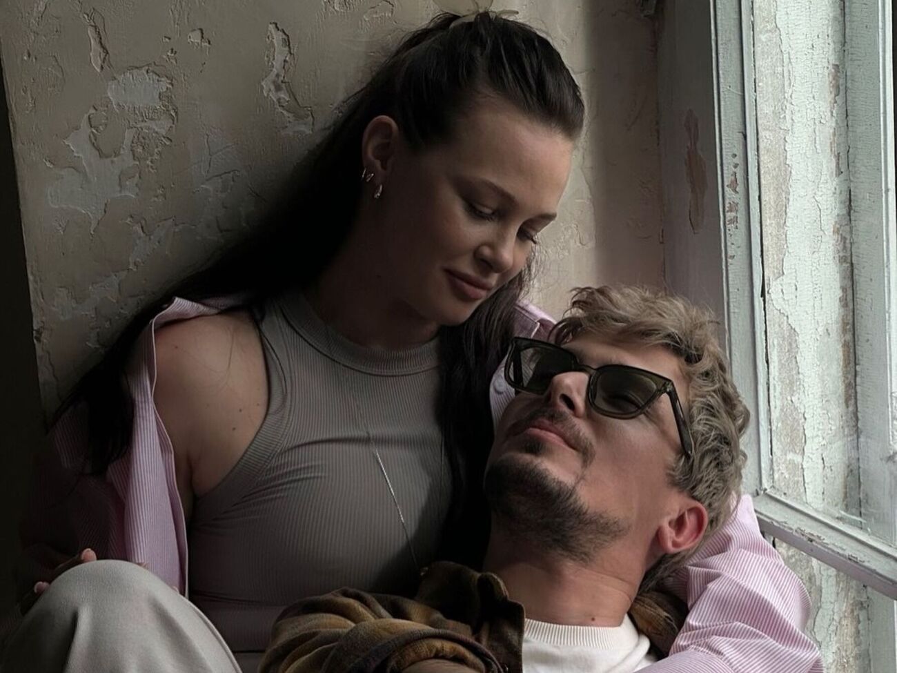 Позитив и Сахневич назвали дочь Марией