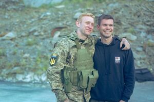 Режисер Бум (праворуч) зняв Рудинського (ліворуч) у своєму фільмі