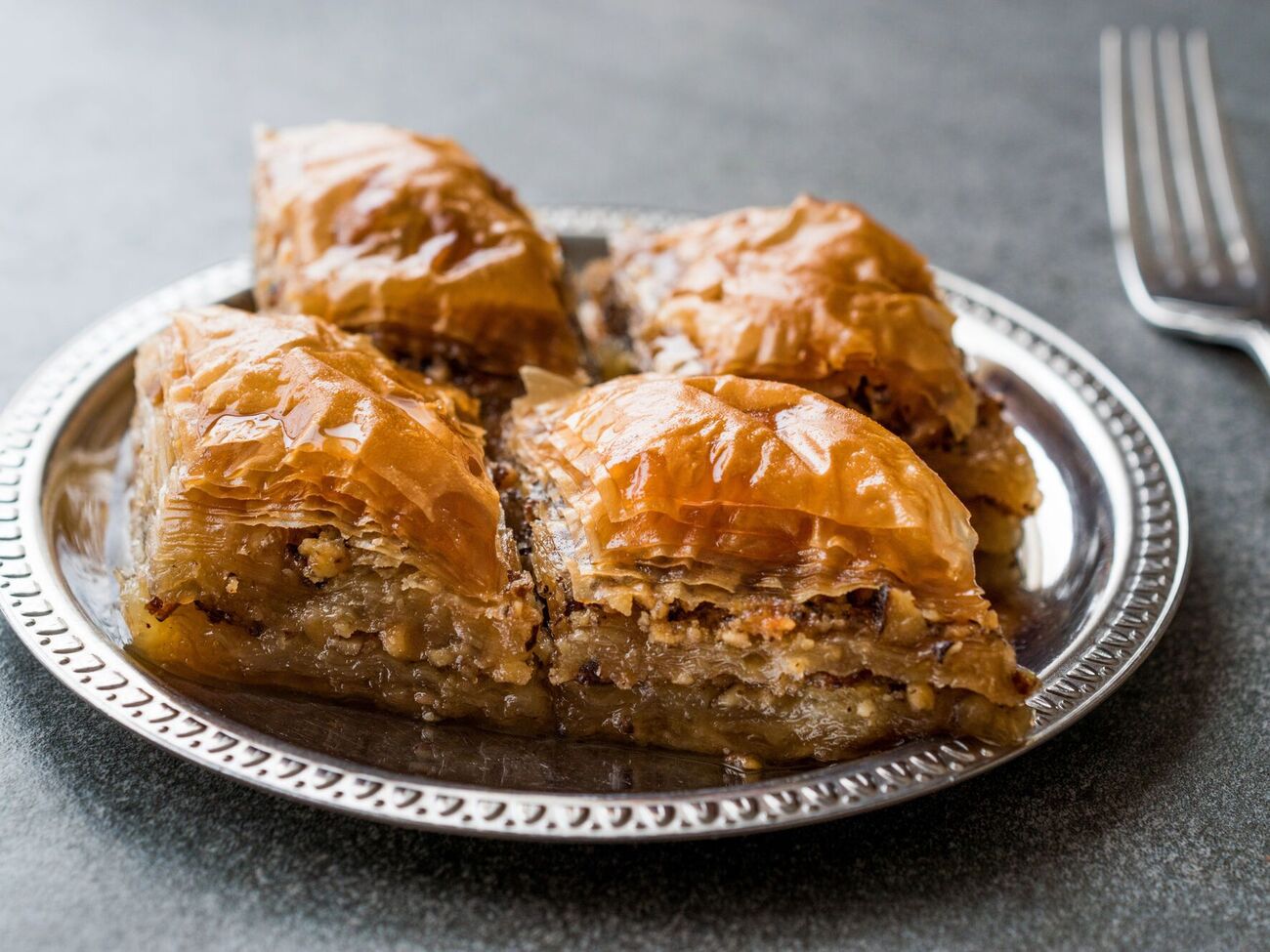 Пахлаву выпекают 20 минут