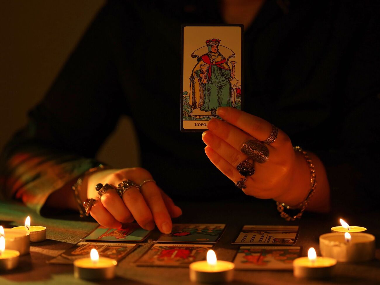 Журналисты поинтересовались наличием в телемарафоне экстрасенсов и тарологов