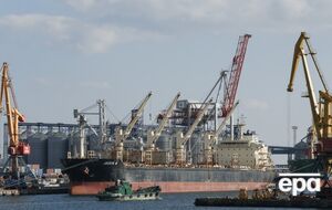 Из-за атаки повреждены фасады зданий