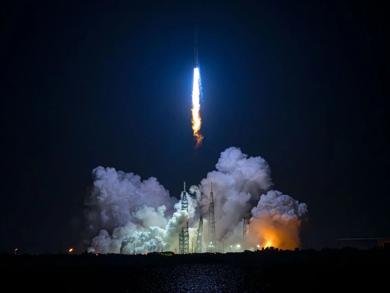 New Glenn стане основою для численних місій компанії Blue Origin, зокрема для доправлення вантажу на Місяць