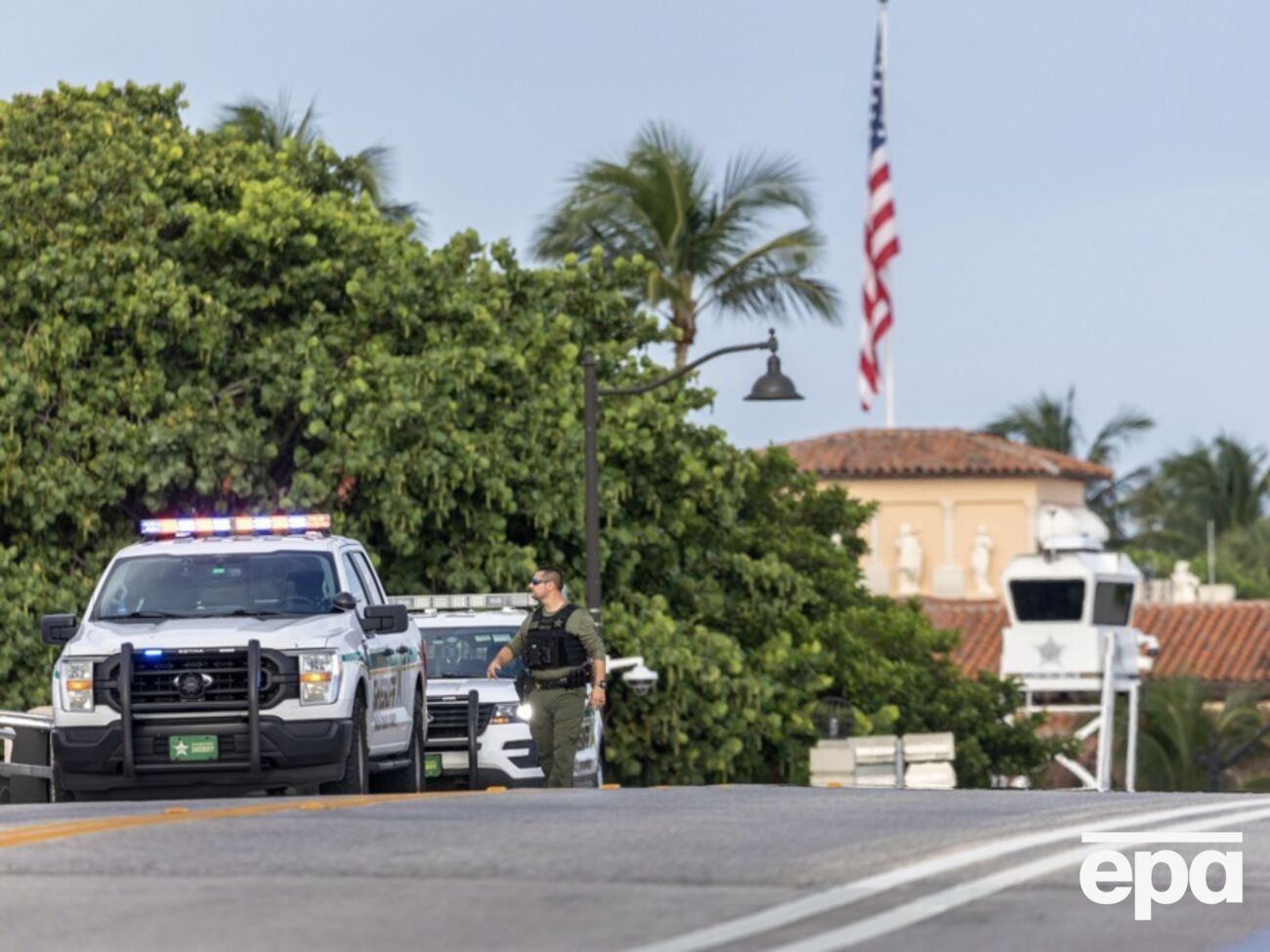 Американец хранил и делал бомбы в гараже дома, где жил с семьей, считает ФБР